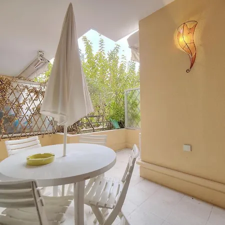 Super - Comfort - Calm Apartmán *